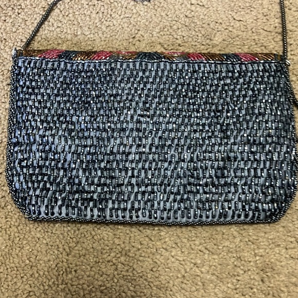 Vintage La Regale beaded purse.  Gorgeous beadwork - Picture 4 of 7